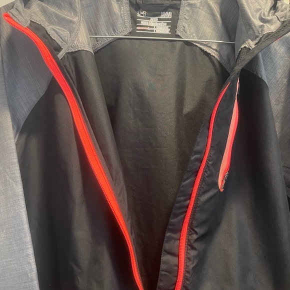 Under Armour fitted running jacket - Picture 5 of 10